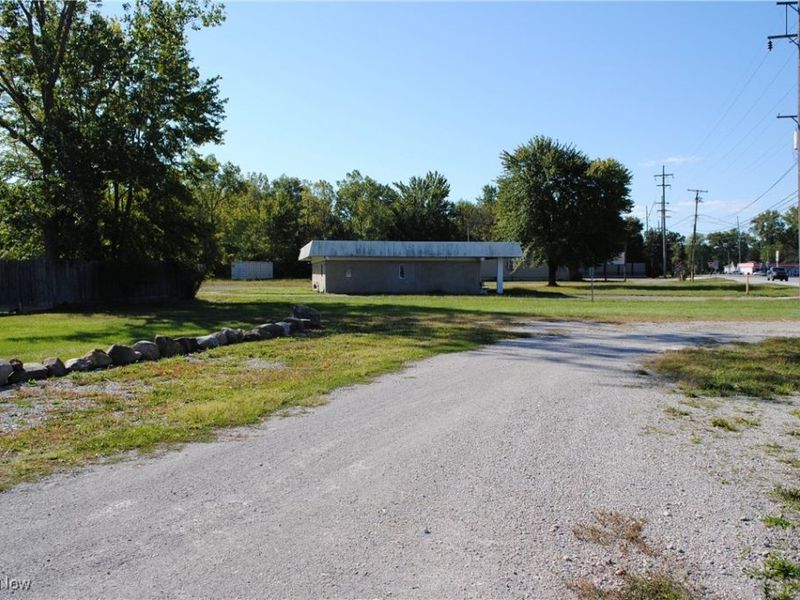 638 Oberlin Elyria Road, Elyria, OH 44035 Photo 8