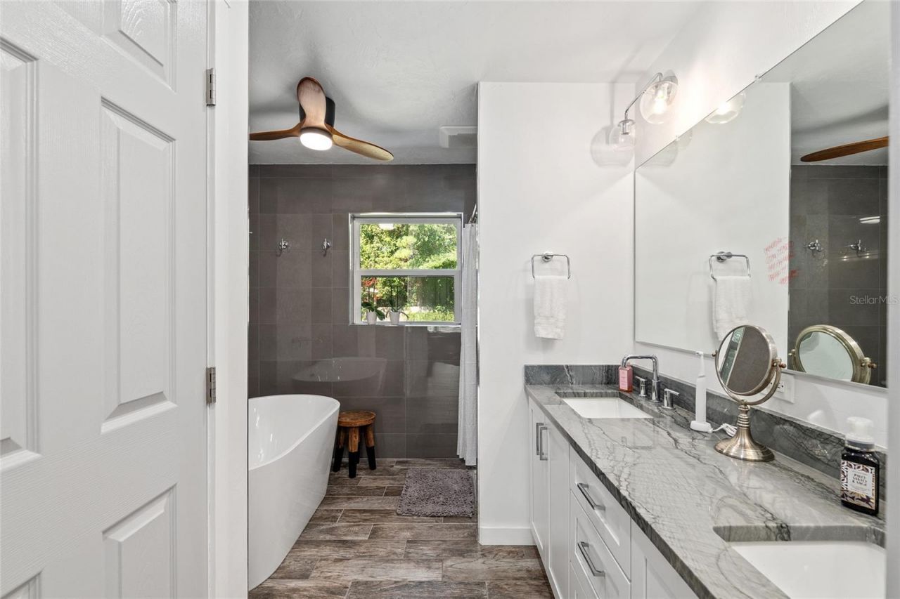 3736 NW 129th Drive, Gainesville, FL 32606 Photo