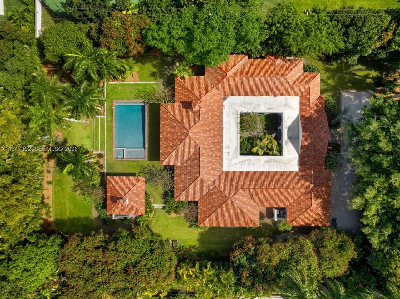 4763 SW 82nd St, Miami, FL 33143 Photo