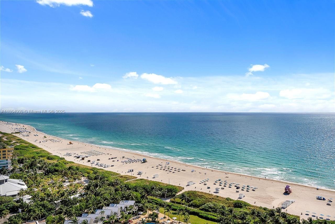 100 S Pointe Dr, Unit 2208, Miami Beach, FL 33139 Photo