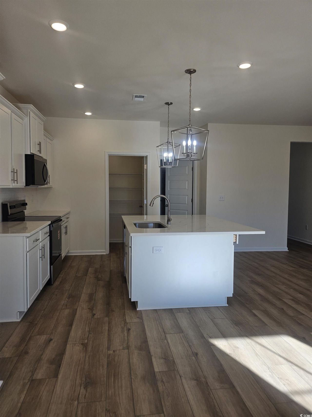 533 Honeyhill Loop Photo 13