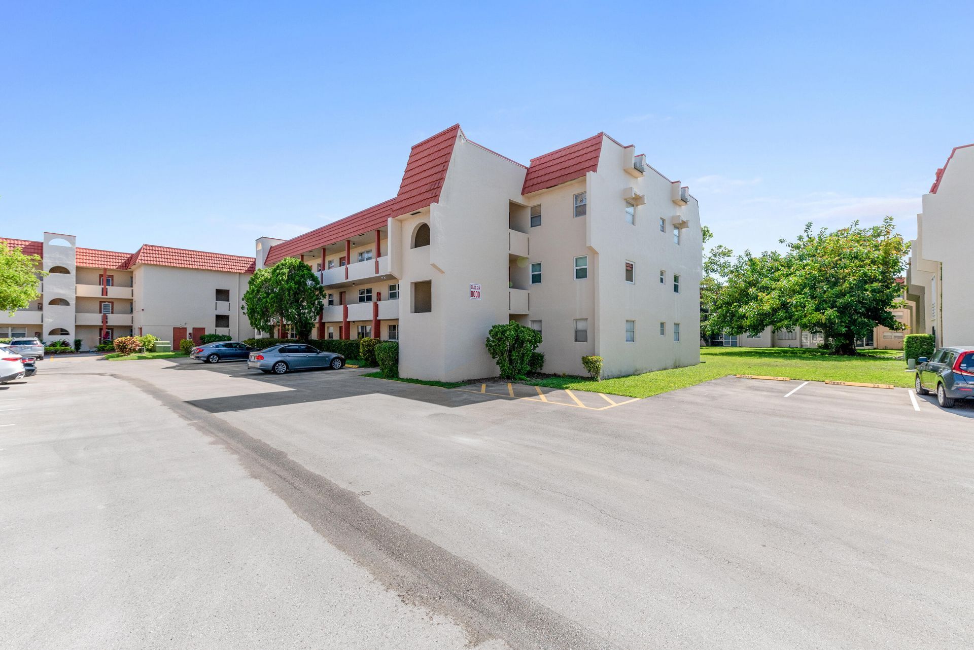 8000 Sunrise Lakes Drive E, Unit 112, Sunrise, FL 33322 Photo