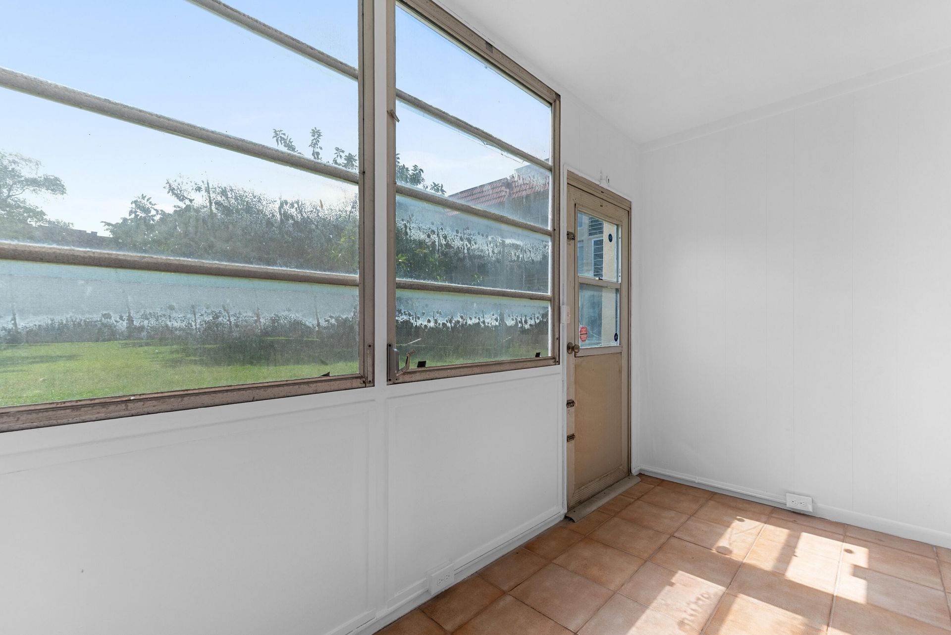 8000 Sunrise Lakes Drive E, Unit 112, Sunrise, FL 33322 Photo