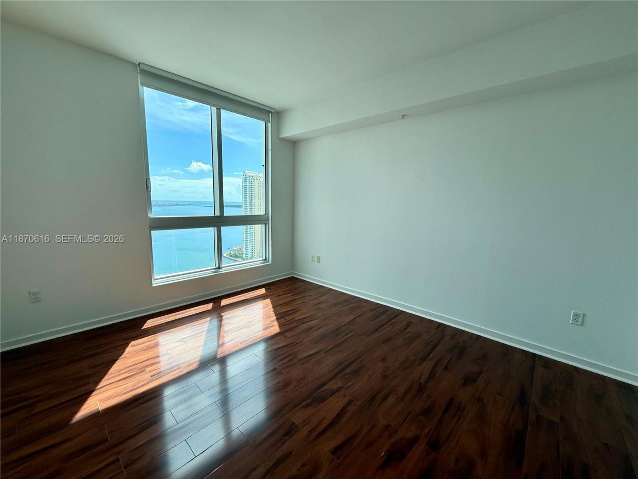 300 S Biscayne Blvd, Unit 3014, Miami, FL 33131 Photo