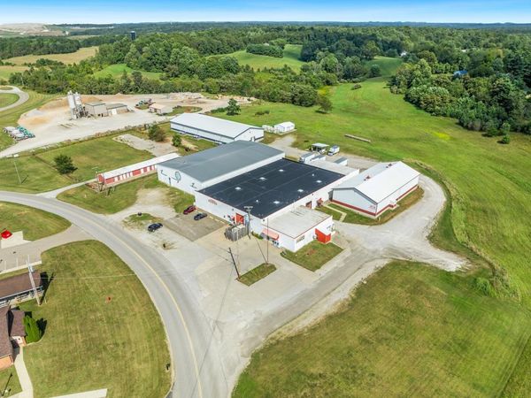 1400 Commerce Drive, New Lexington, OH 43764