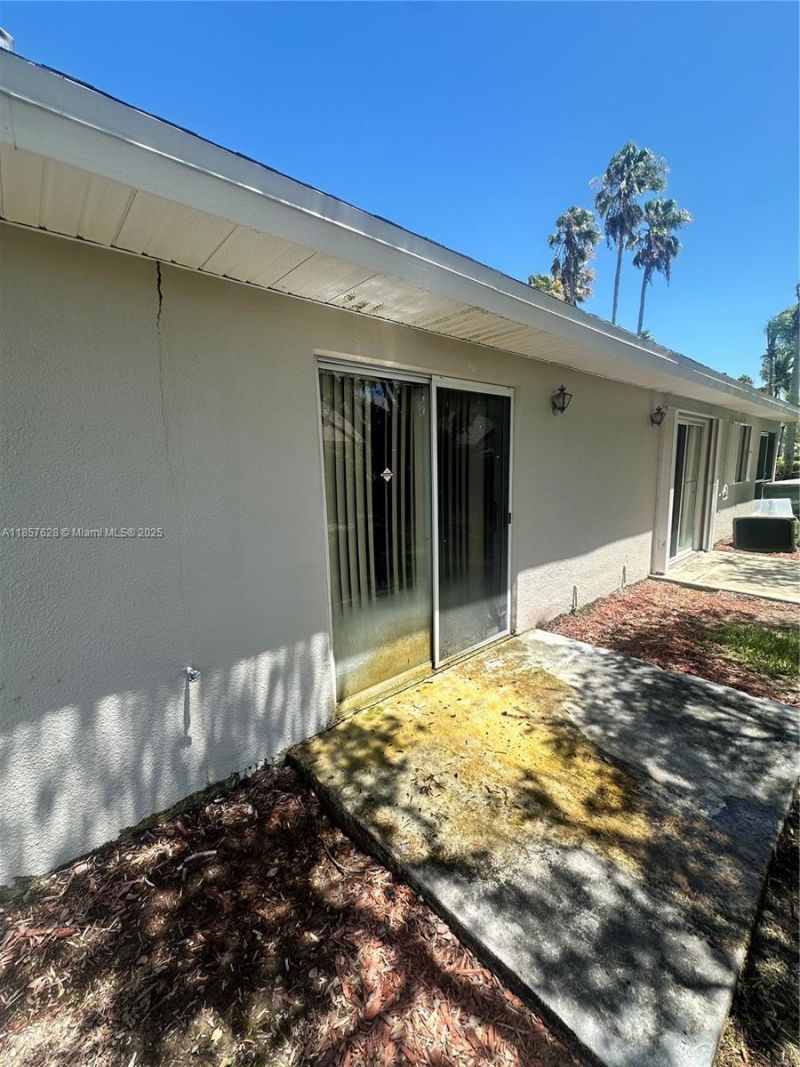 472 SE 22nd Dr, Homestead, FL 33033 Photo