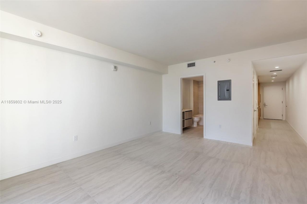 77 SE 5th St, Unit 2701, Miami, FL 33131 Photo