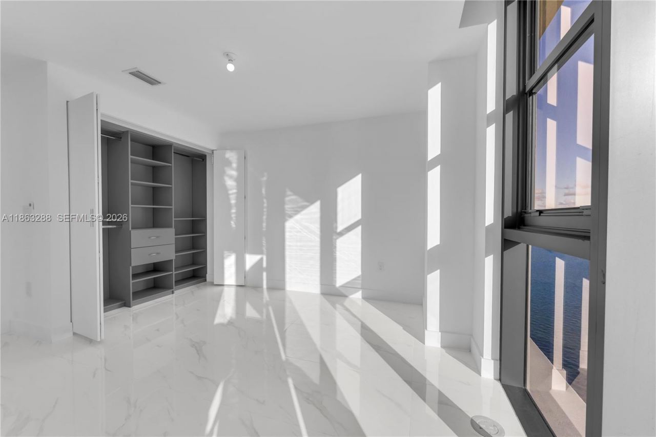 700 NE 24th Street, Unit 1407, Miami, FL 33137 Photo