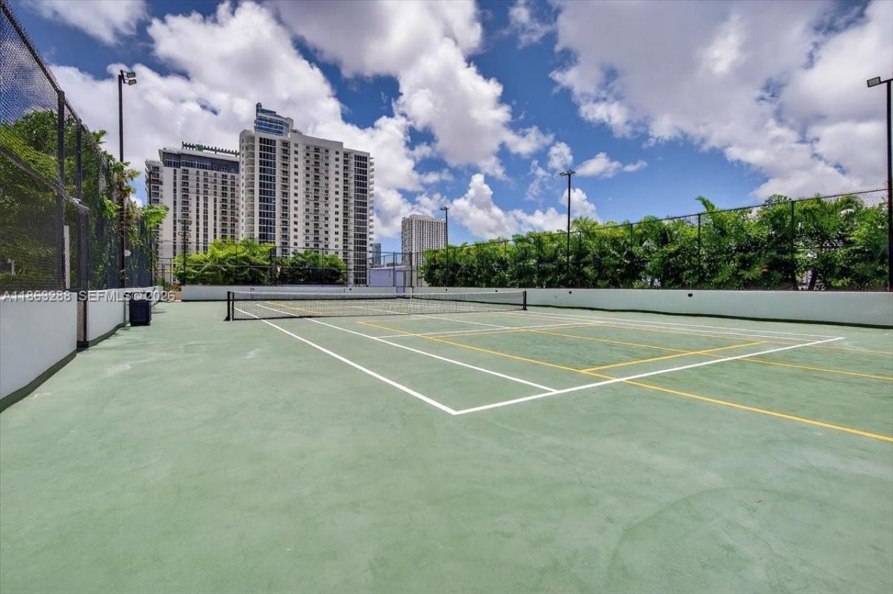 700 NE 24th Street, Unit 1407, Miami, FL 33137 Photo