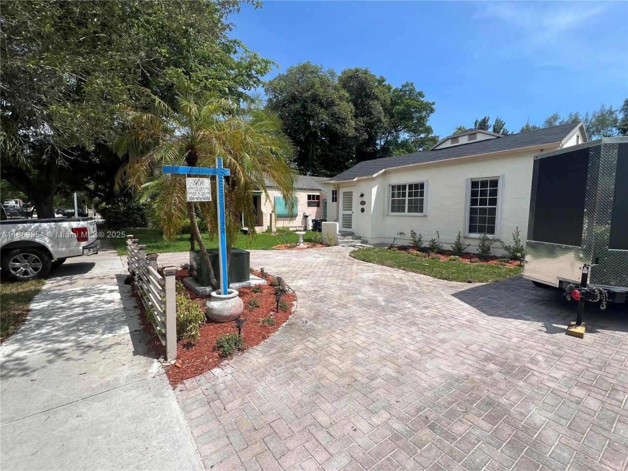 6218 SW 56th St, South Miami, FL 33155 Photo