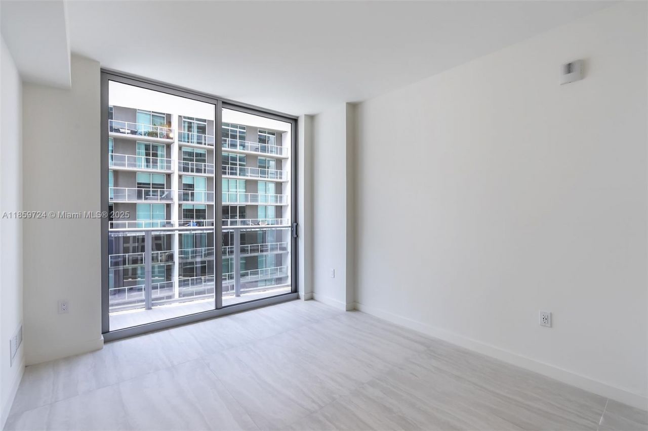 77 SE 5th St, Unit 1715, Miami, FL 33131 Photo