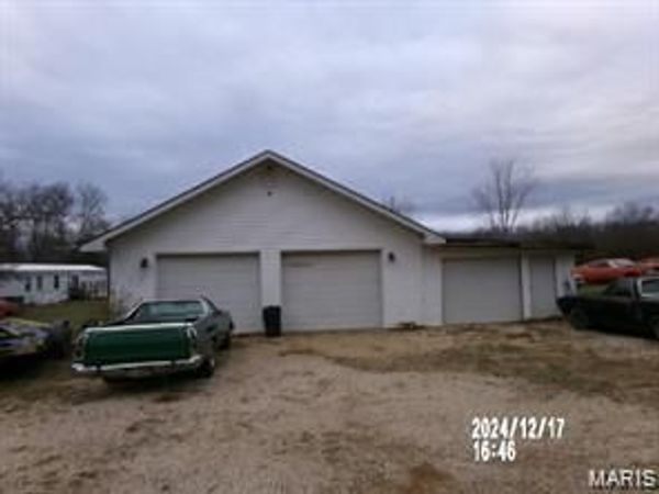 265 Greenbriar Road, Leasburg, MO 65535