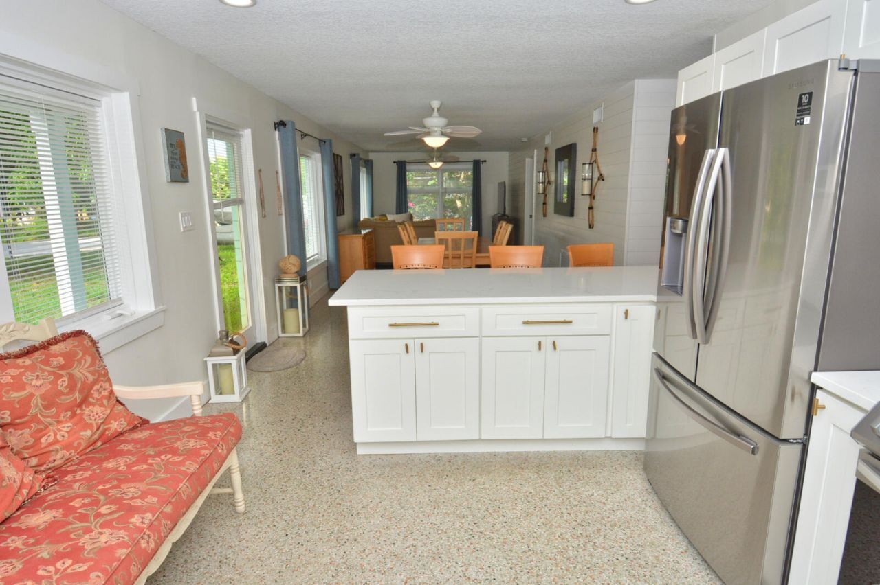 1395 NE Flora Place, Jensen Beach, FL 34957 Photo