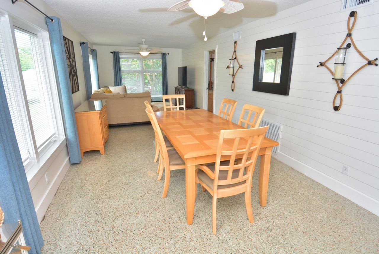 1395 NE Flora Place, Jensen Beach, FL 34957 Photo