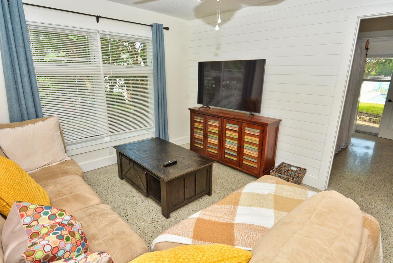 1395 NE Flora Place, Jensen Beach, FL 34957 Photo