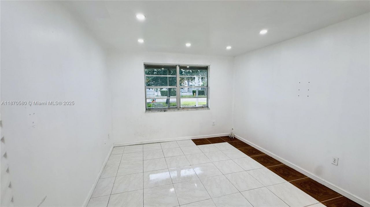 13101 Memorial Hwy, Unit 104, North Miami, FL 33161 Photo
