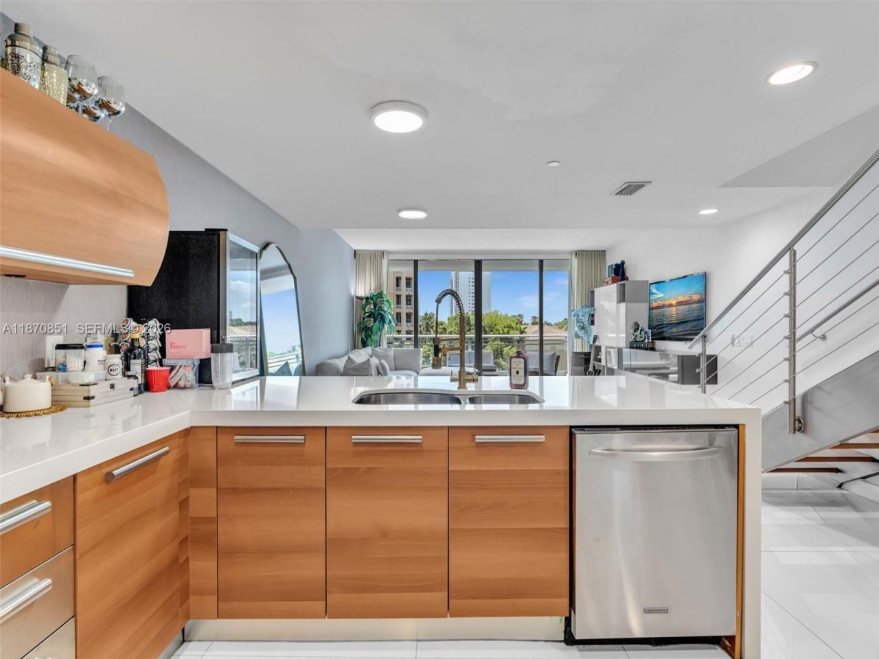 2950 NE 188th St, Unit 312, Aventura, FL 33180 Photo