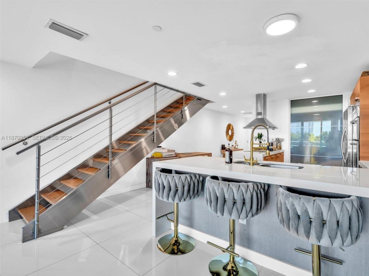 2950 NE 188th St, Unit 312, Aventura, FL 33180 Photo