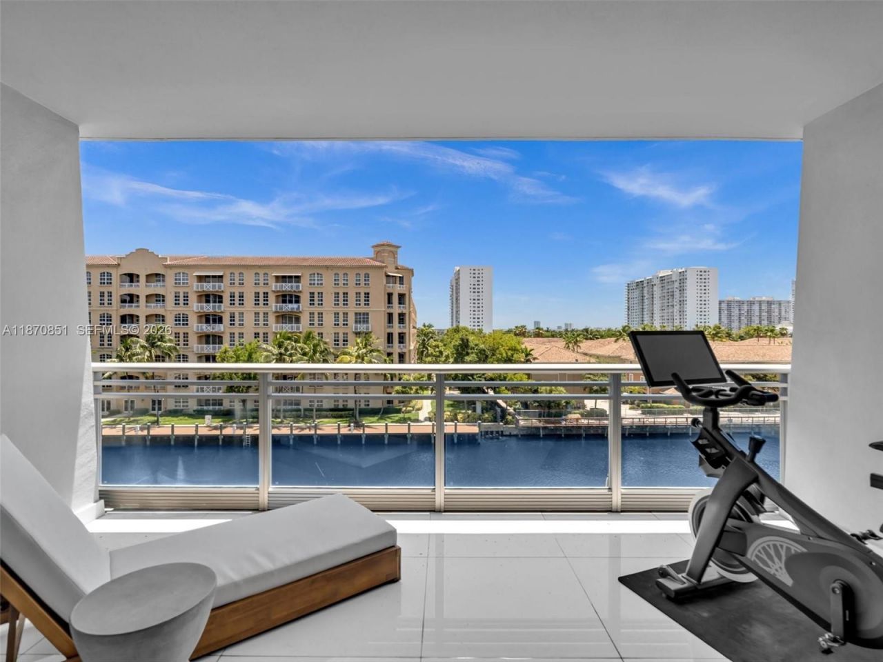 2950 NE 188th St, Unit 312, Aventura, FL 33180 Photo