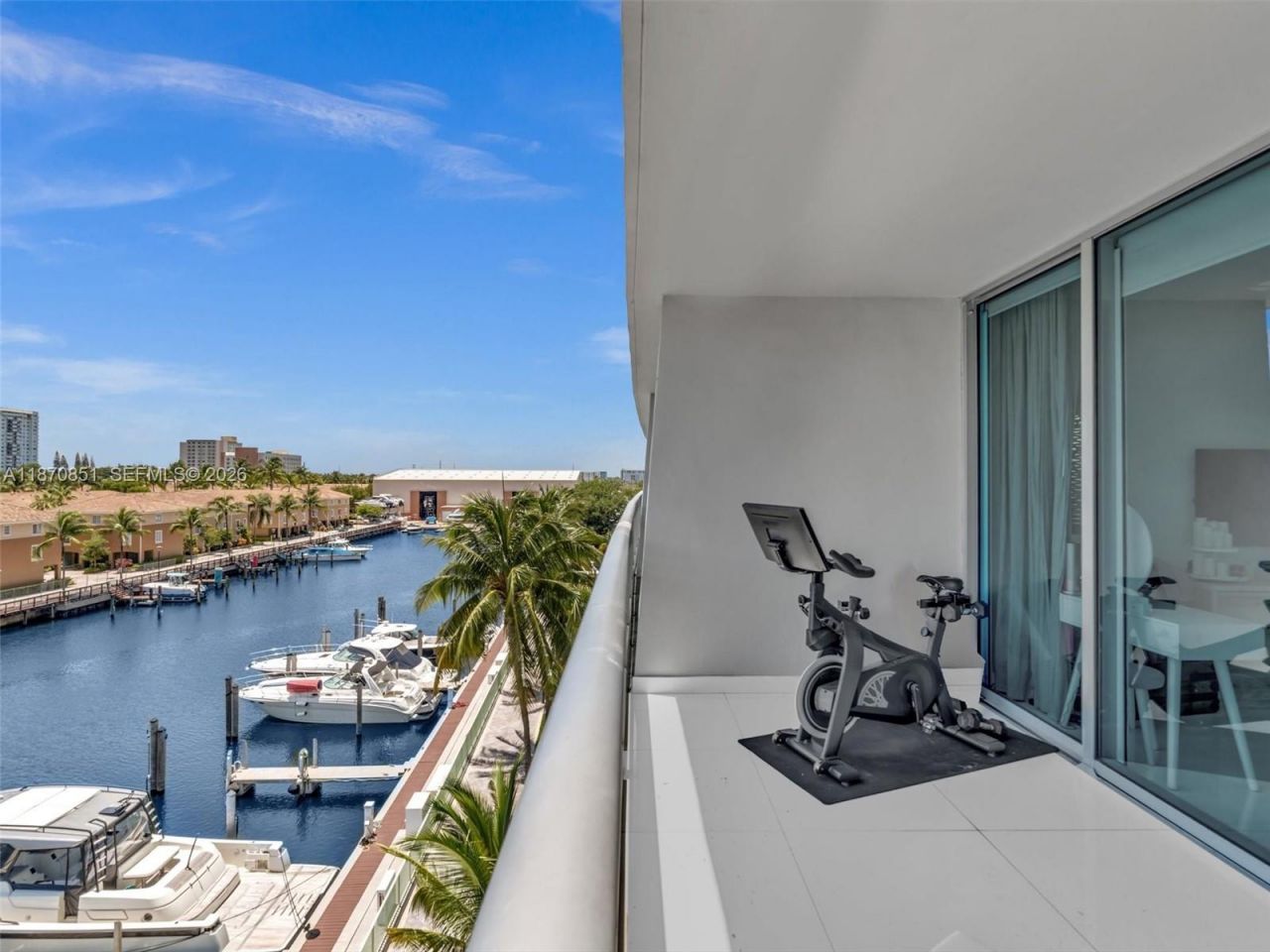 2950 NE 188th St, Unit 312, Aventura, FL 33180 Photo