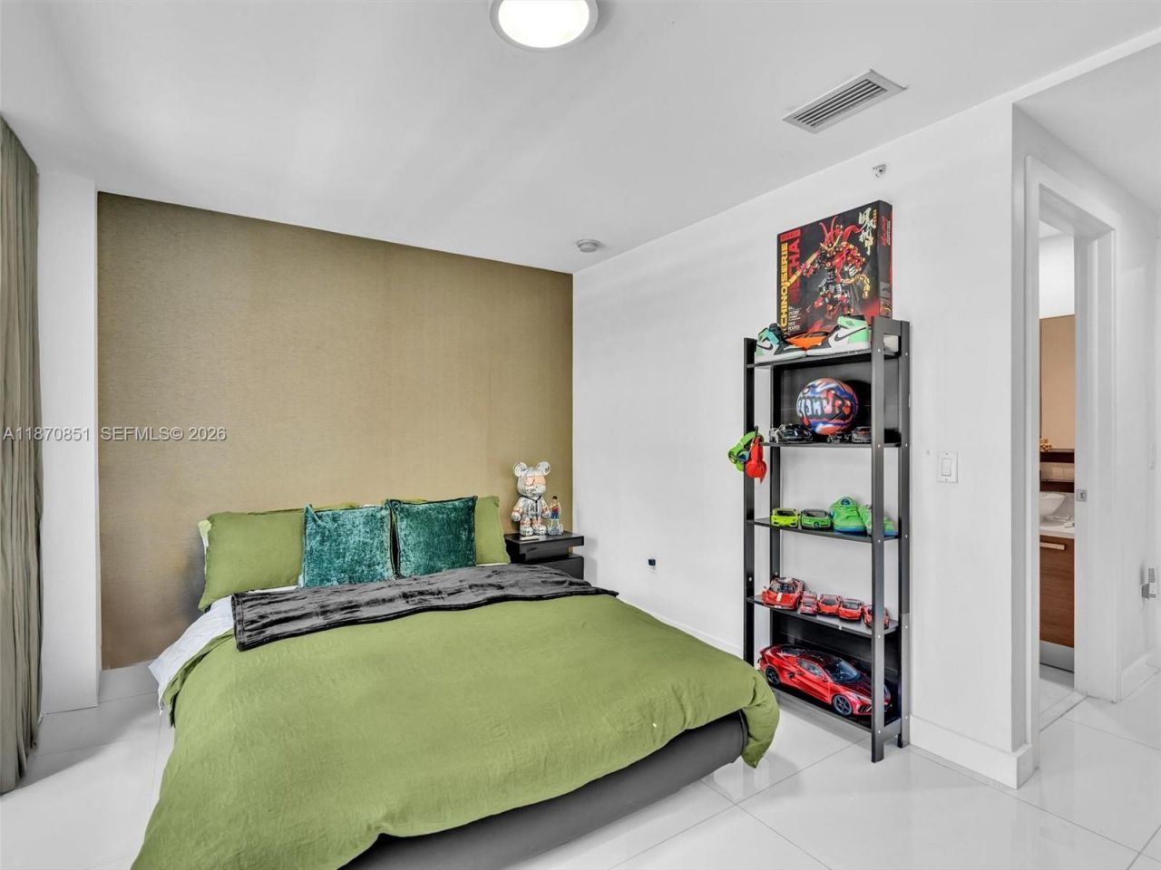 2950 NE 188th St, Unit 312, Aventura, FL 33180 Photo