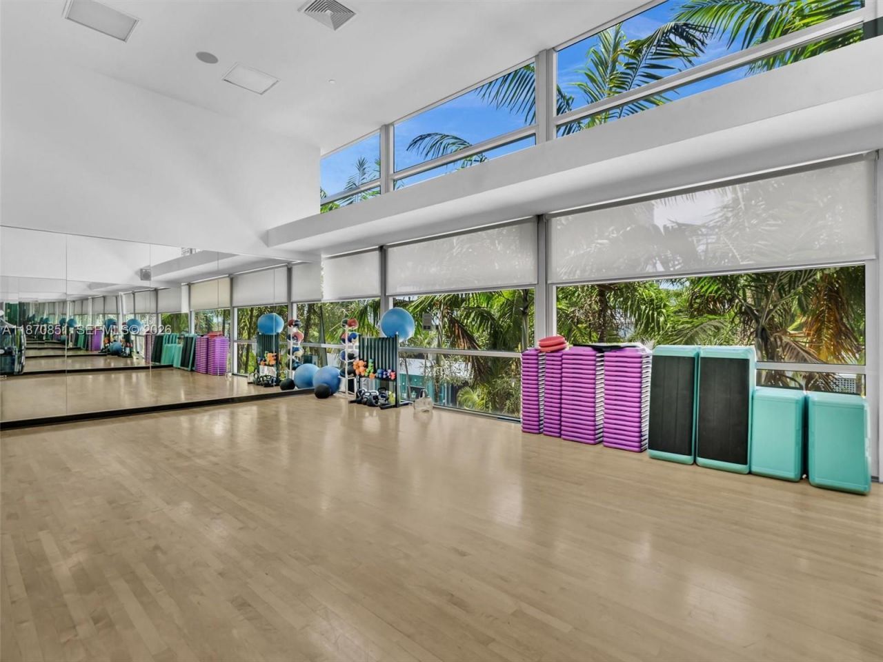 2950 NE 188th St, Unit 312, Aventura, FL 33180 Photo