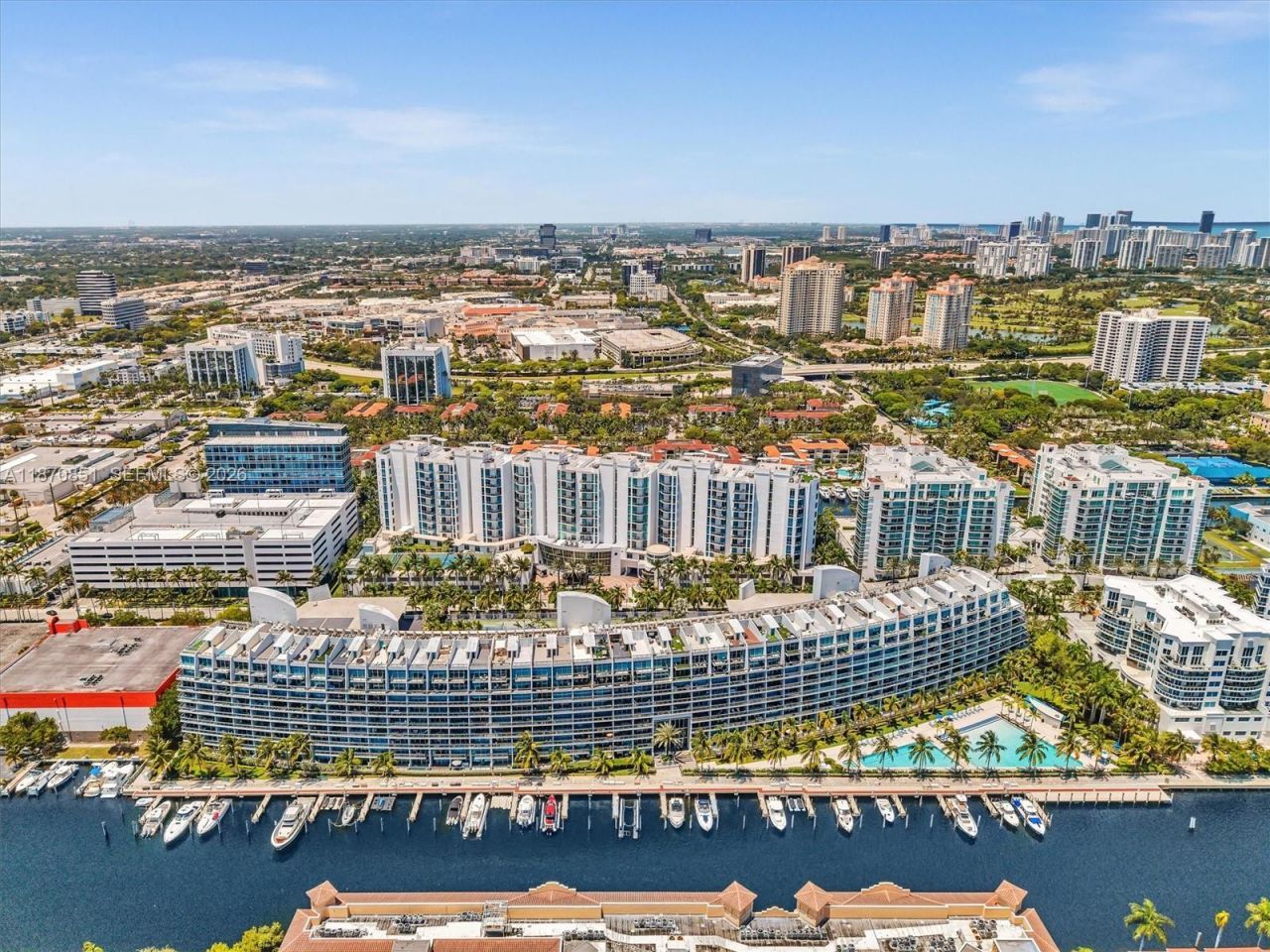 2950 NE 188th St, Unit 312, Aventura, FL 33180 Photo