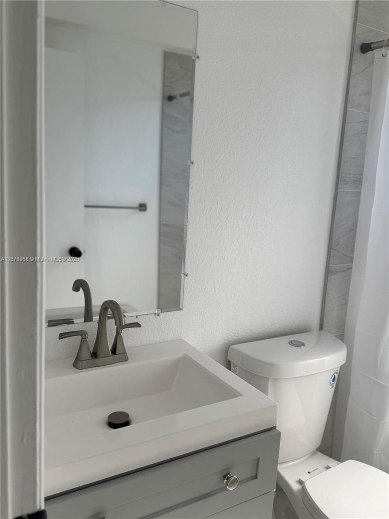 1611 NE 32nd Pl, Pompano Beach, FL 33064 Photo