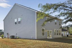 470 Cadbury Loop photo 4