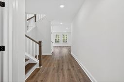 470 Cadbury Loop photo 4