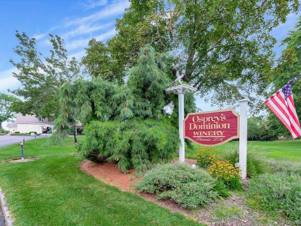 44075 Route 25, Peconic, NY 11971