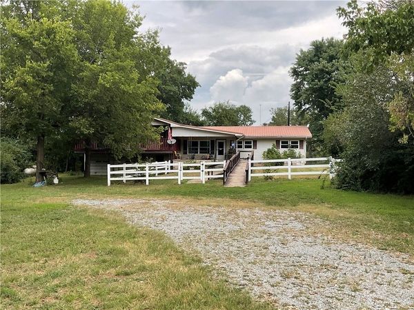 73911 S 4677 Road, Stilwell, OK 74960