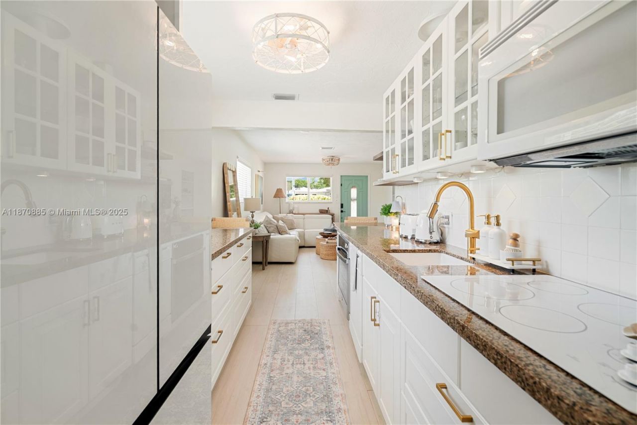 125 Harbor Dr, Key Largo, FL 33037 Photo