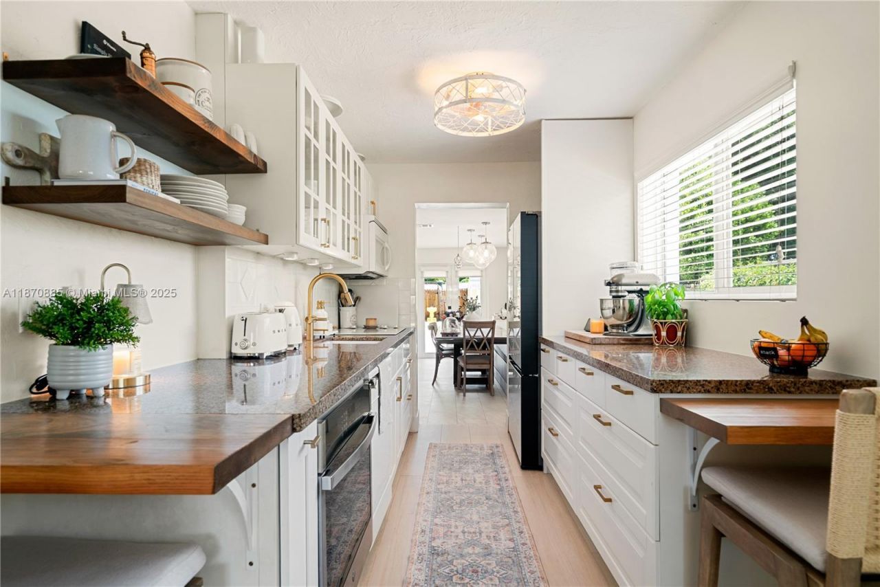 125 Harbor Dr, Key Largo, FL 33037 Photo