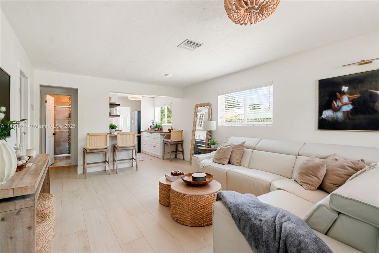 125 Harbor Dr, Key Largo, FL 33037 Photo