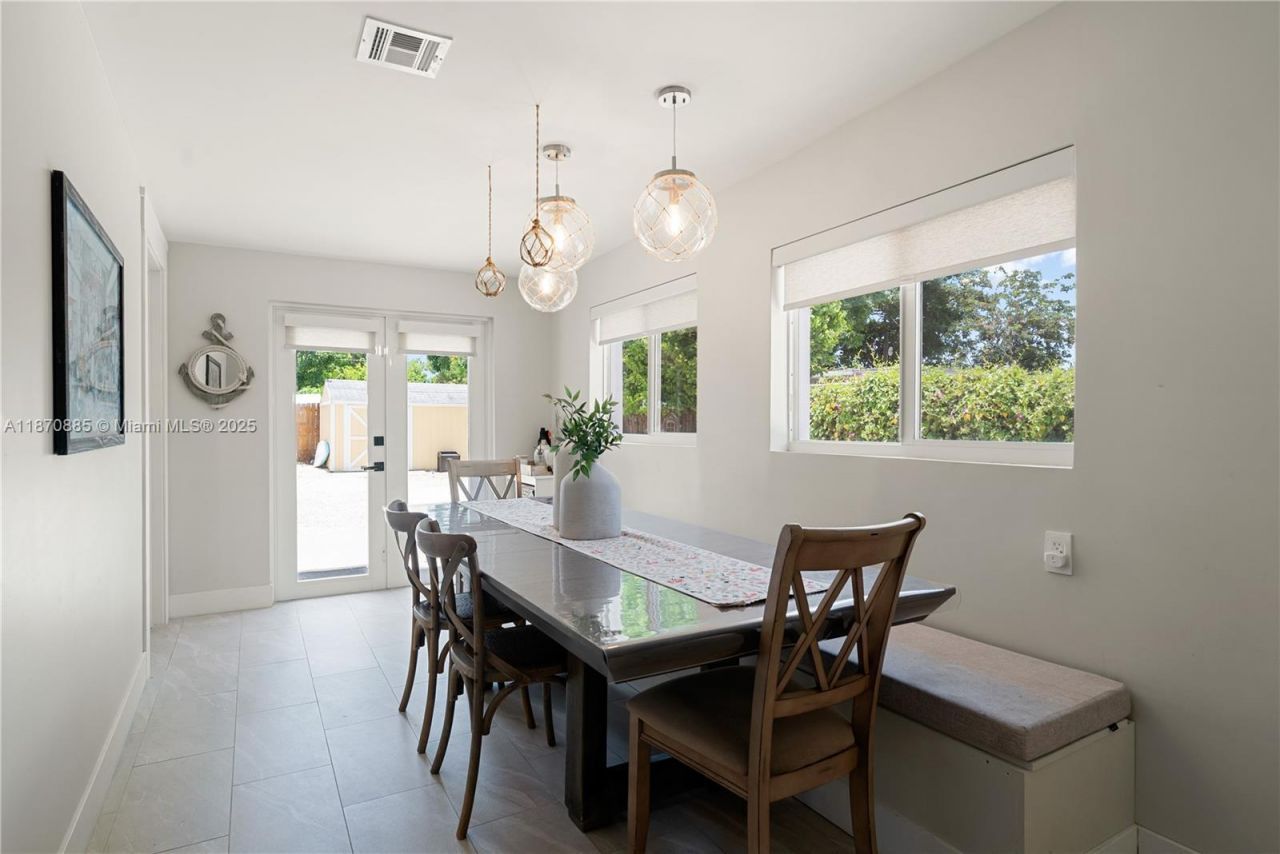 125 Harbor Dr, Key Largo, FL 33037 Photo