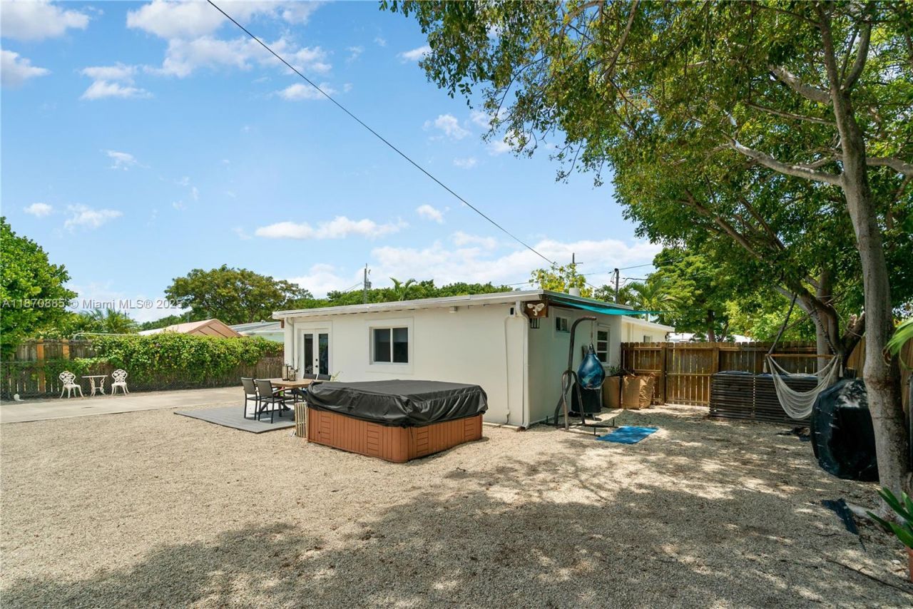 125 Harbor Dr, Key Largo, FL 33037 Photo