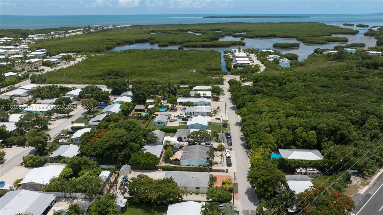 125 Harbor Dr, Key Largo, FL 33037 Photo