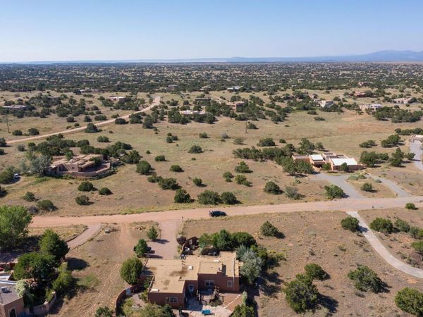 5 Dovela Place, Santa Fe, NM 87508