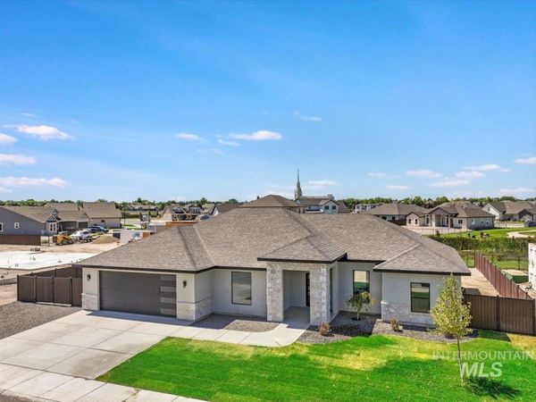 1597 Tule Dr, Twin Falls, ID 83301