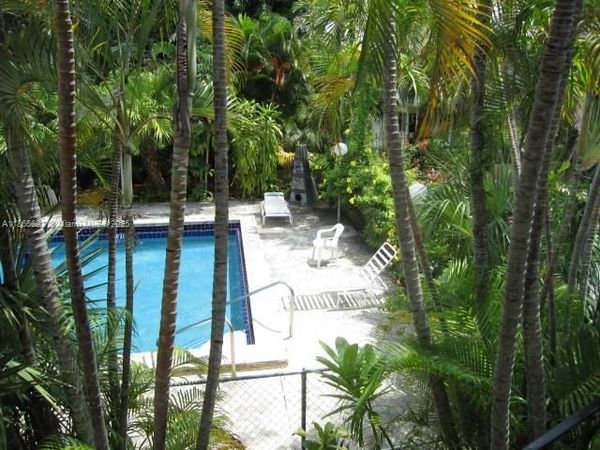 645 NE 77th St, Unit 6, Miami, FL 33138