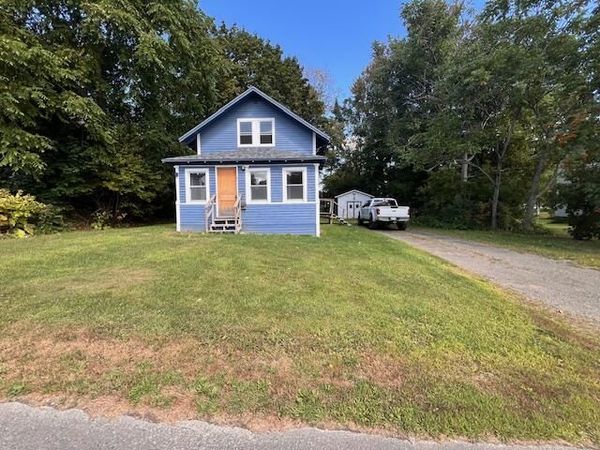 3 Sunnyside Street, Houlton, ME 04730