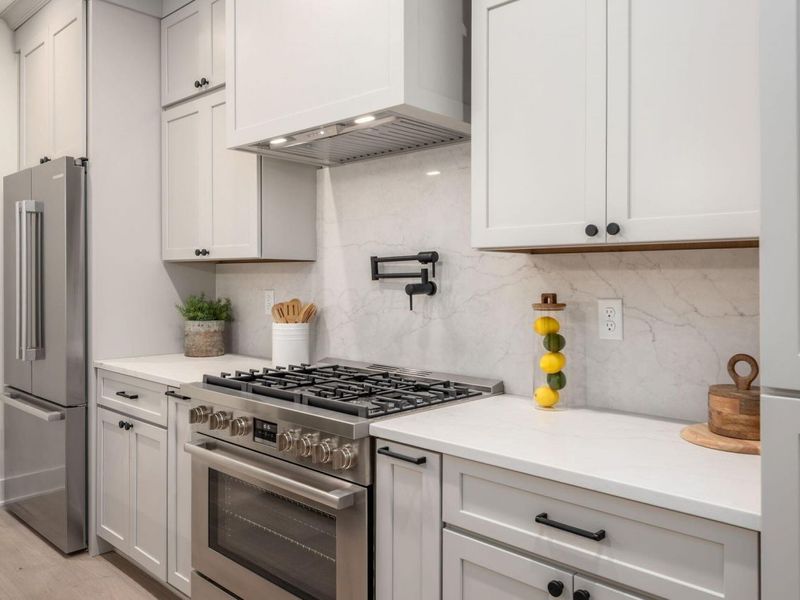 1025 Hunter Avenue, Columbus, OH 43201 Photo 11