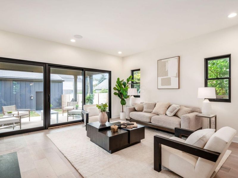 1025 Hunter Avenue, Columbus, OH 43201 Photo 16