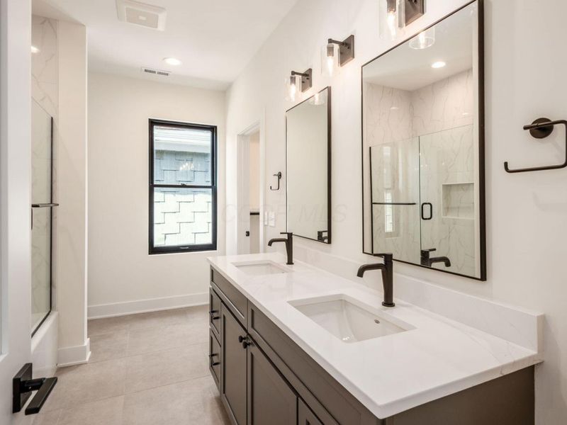 1025 Hunter Avenue, Columbus, OH 43201 Photo 26