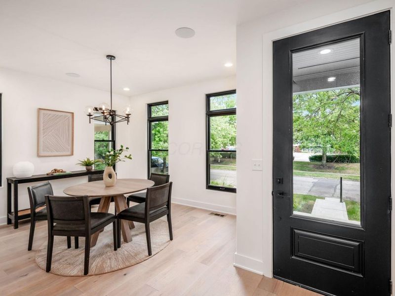 1025 Hunter Avenue, Columbus, OH 43201 Photo 5