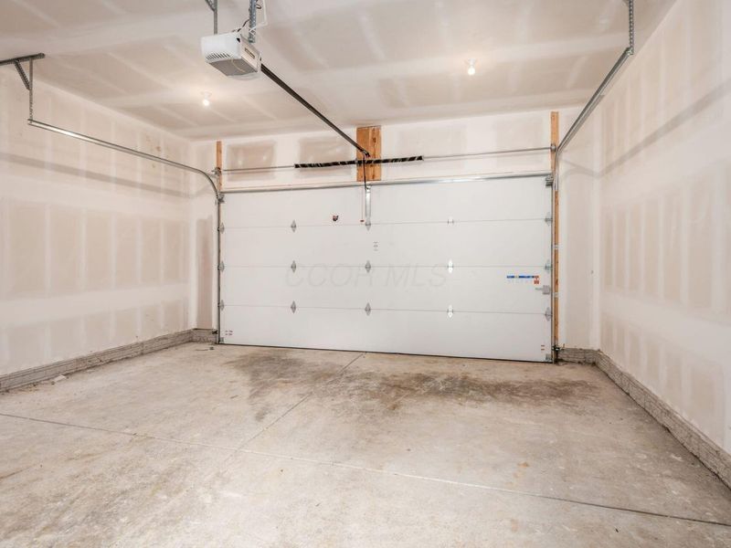 1025 Hunter Avenue, Columbus, OH 43201 Photo 52