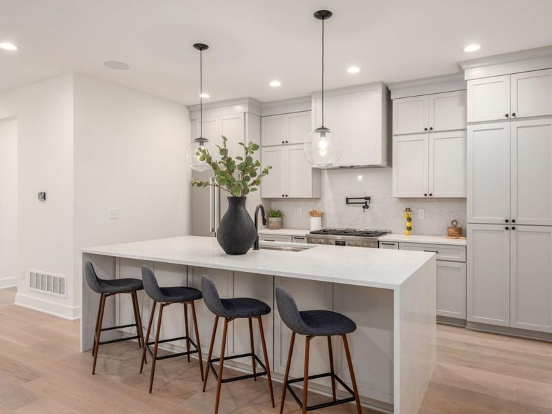 1025 Hunter Avenue, Columbus, OH 43201 Photo 9