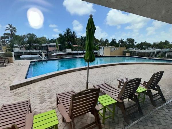 2020 NE 135th St, Unit 807, North Miami, FL 33181