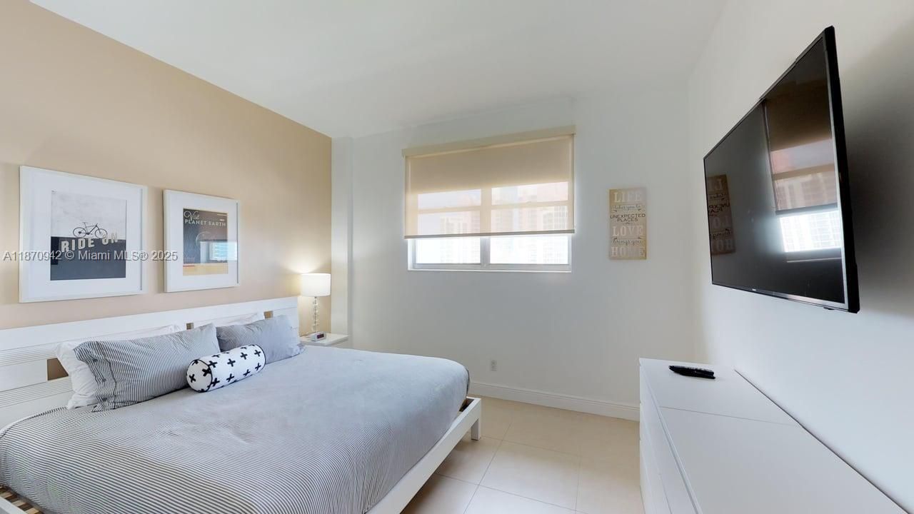 19370 Collins Ave, Unit PH-11, Sunny Isles Beach, FL 33160 Photo